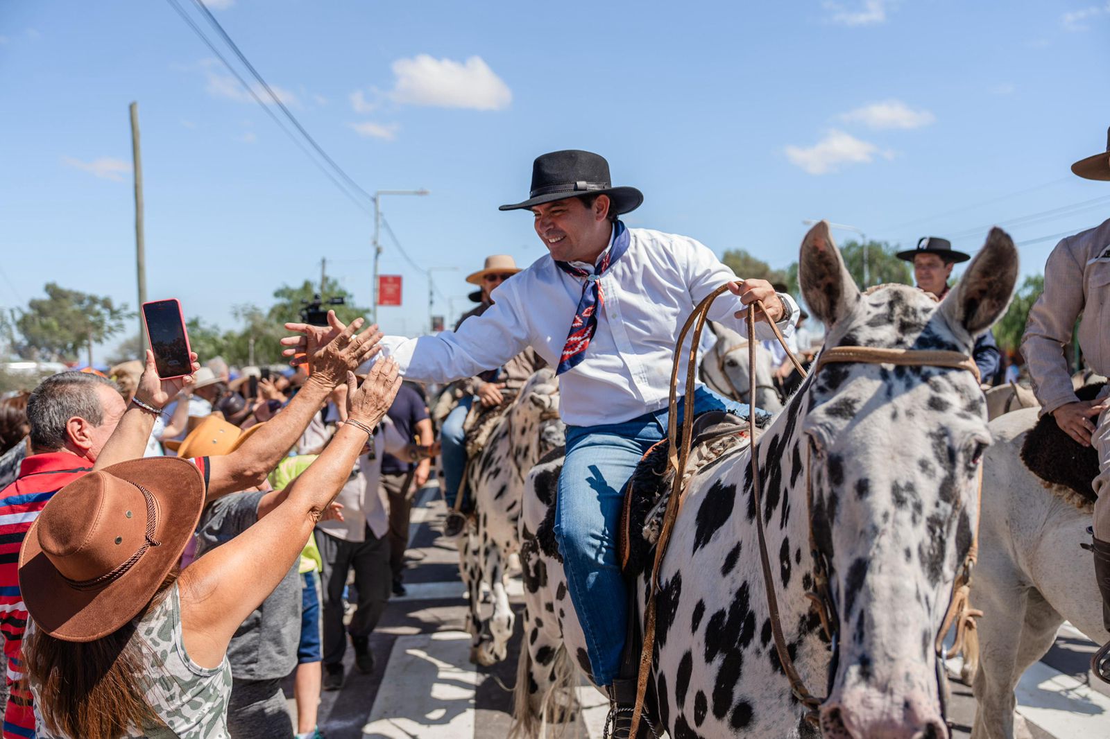 la cabalgata de la fe a la difunta correa