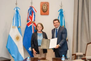 el gobernador marcelo orrego se reunió con la embajadora de Australia quien destacó el potencial de cooperación minera