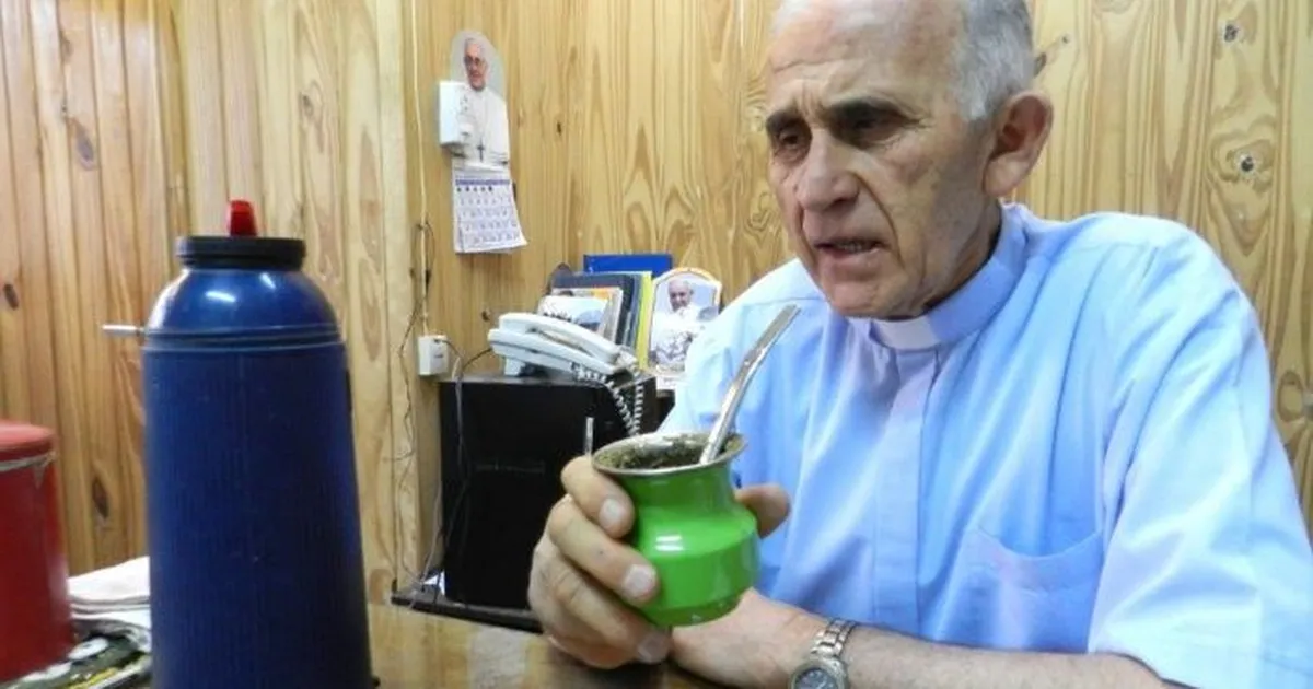 La comunidad católica conmovida por el padre Paquito