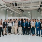 Embajadores europeos visitaron EPSE y conocieron la fábrica de paneles solares