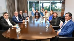 Salud y la OPS acordaron fortalecer las políticas públicas sanitarias en San Juan