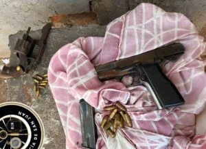 Cayó “El Punga” en Chimbas: tenía cinco pedidos de captura y portaba 2 armas de fuego