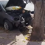 se quedó dormido al volante, perdió el control y estrelló su auto contra un árbol en Caucete