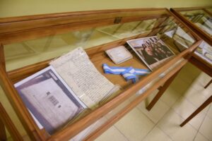 Gobierno conmemora la Revolución de Mayo con una muestra documental