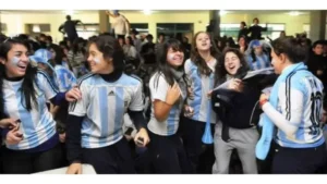 se podrán ver los partidos del Mundial en las escuelas de San Juan Educación ya lo decidió
