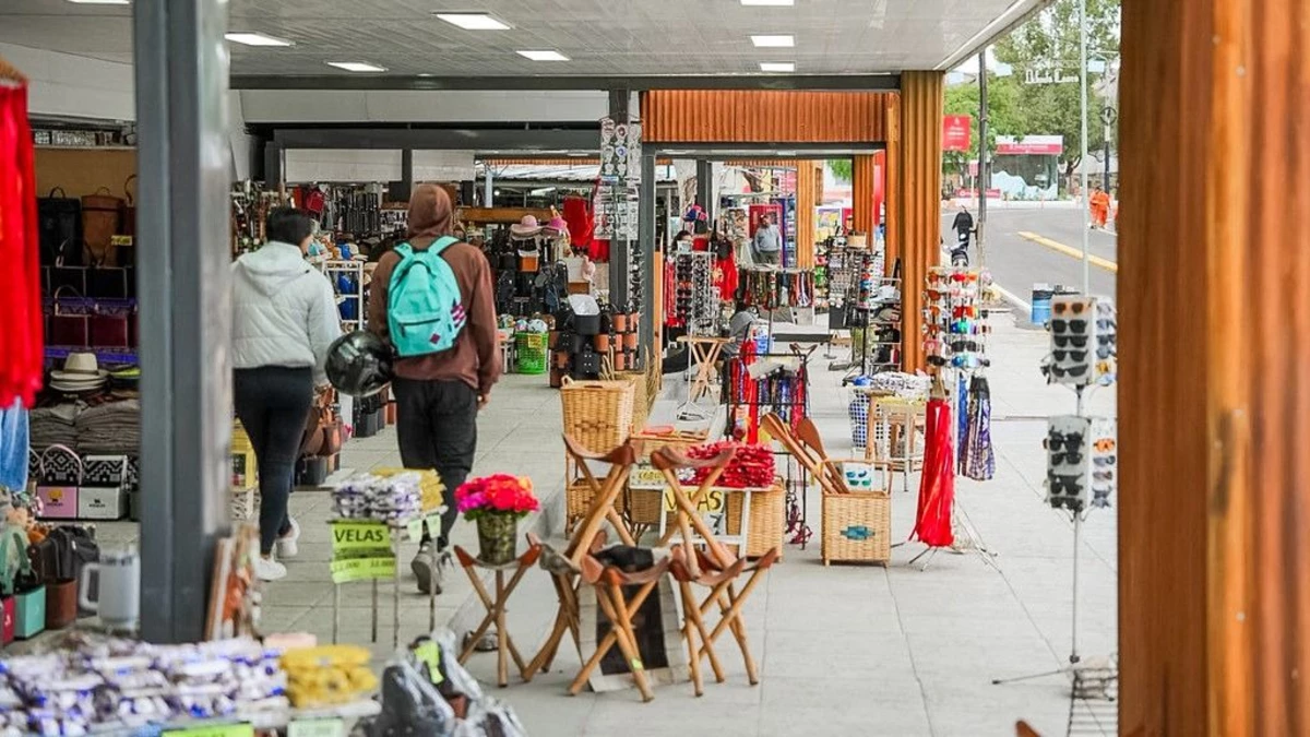 turismo y fe: los miles de visitantes que convierten el paraje difunta correa en una mini ciudad.