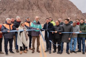 Calingasta: Orrego y autoridades de Glencore inauguraron dos puentes para potenciar el desarrollo productivo