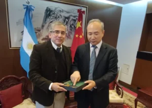 El embajador de China recibió a autoridades de la UNSJ y ratificó su apoyo al proyecto del radiotelescopio CART