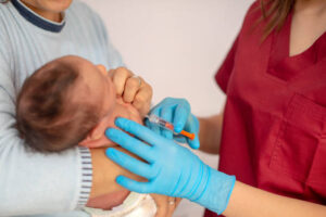 San Juan aplica gratis a bebés y niños  un anticuerpo casi inmediato contra virus respiratorios