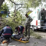 Cómo sigue el operario que quedó en coma tras una poda en Capital