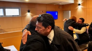 El Tribunal Oral Federal resolvió absolver al abogado penalista sanjuanino y a su socio John Sebastián Quevedo, 