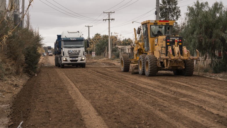 Ya está en marcha la obra de pavimentación de calle Mendoza Vieja, un nuevo paso para mejorar la conectividad de Sarmiento