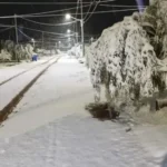 El fuerte temporal de nieve en Calingasta afectó el servicio eléctrico y obligó a suspender las clases este martes