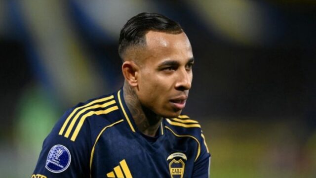 Sebastián Villa volvió a jugar en Boca, fue silbado y les pidió disculpas a los hinchas