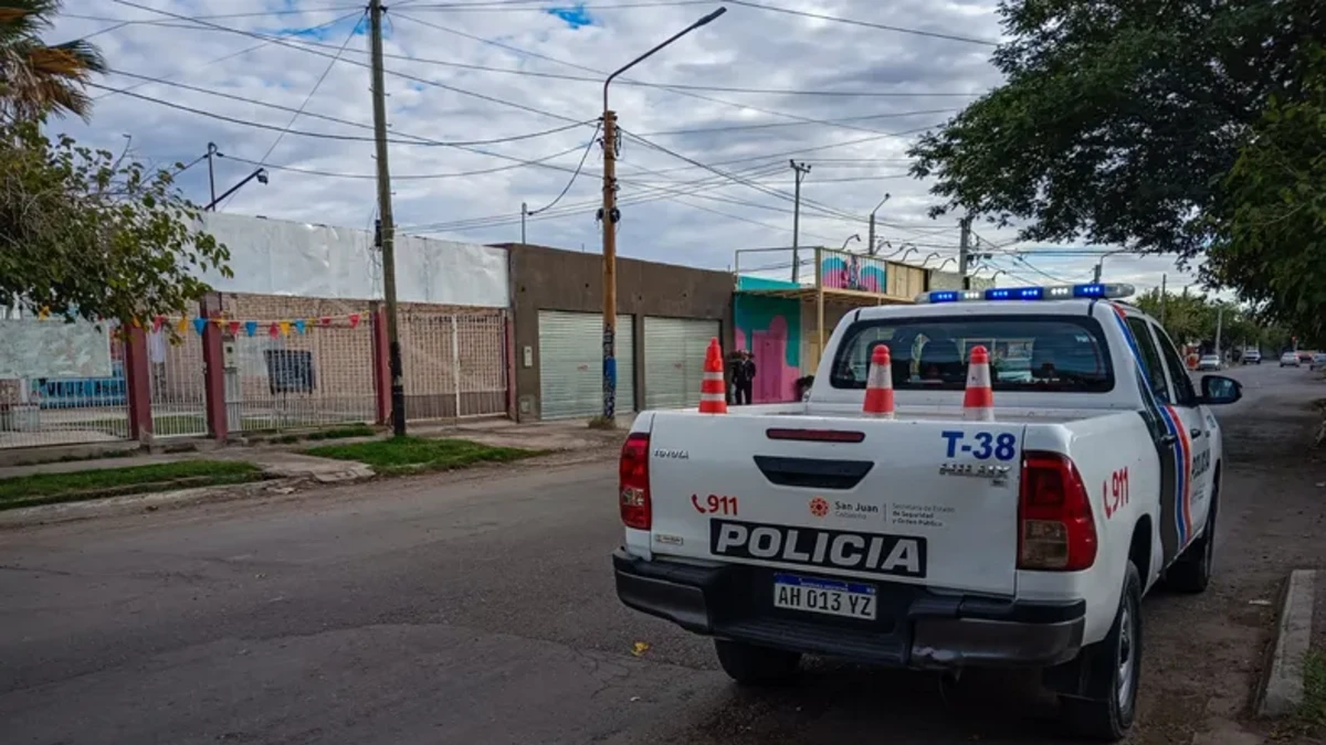 Violentos asaltos a mano armada: ahora emboscaron a un motociclista en Rawson y le robaron la moto