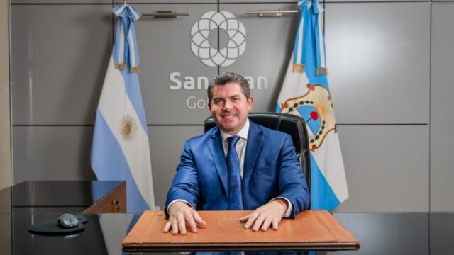El gobernador Orrego concretó un acuerdo con Vicuña que aportará US$ 250 millones para infraestructura