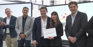 Orrego entregó $350 millones para la digitalización de Pymes de San Juan