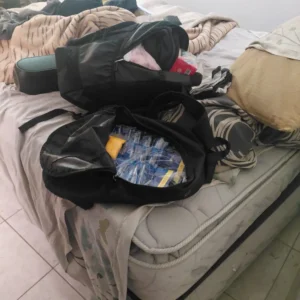 Lo sorprendieron revolviendo una casa y guardando objetos en una mochila en Rivadavia