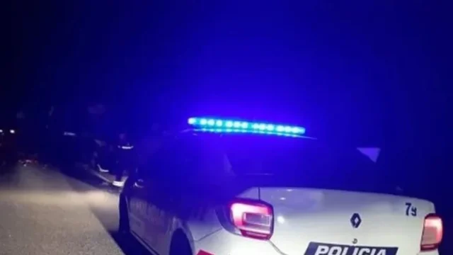 Conmoción en Chimbas: un joven fue asesinado de un disparo mientras cenaba con su familia