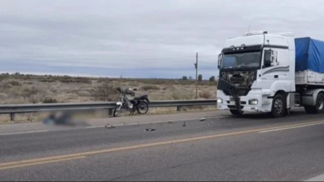 Tragedia en el Puente de Caucete: murió un motociclista tras ser embestido por un camión