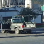 Un joven motociclista murió tras un violento choque con una camioneta