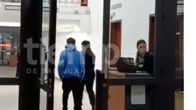 Así se entregaba el menor acusado de asesinar a Uriel Ríos