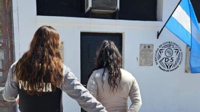 Detienen a mujer buscada por robo en Caucete