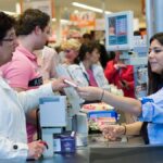 Día del Empleado de Comercio: qué locales están cerrados y cuáles permanecen abiertos en San Juan